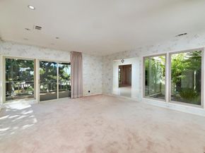 3190 Falcon Drive, Carlsbad CA 92008