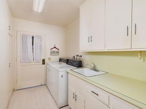3190 Falcon Drive, Carlsbad CA 92008