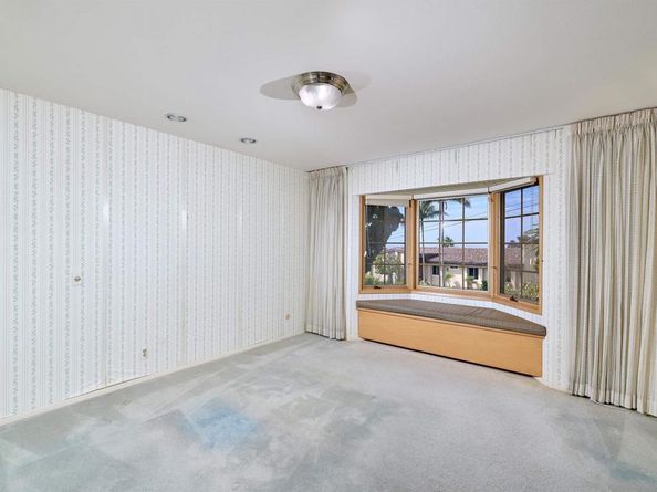 3190 Falcon Drive, Carlsbad CA 92008