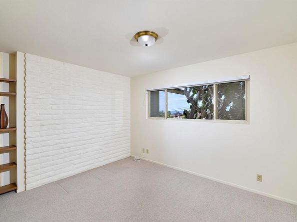 3190 Falcon Drive, Carlsbad CA 92008