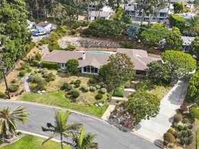 3190 Falcon Drive, Carlsbad CA 92008
