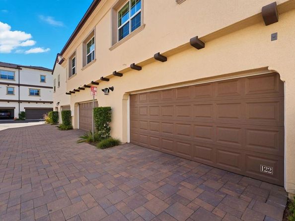 122 Diamante Road, San Marcos CA 92078