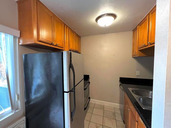 4860 Rolando Court 25, San Diego CA 92115