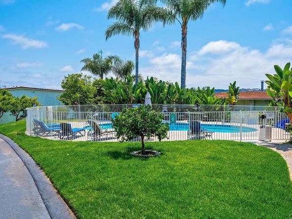 2319 Caringa Way 58, Carlsbad CA 92009