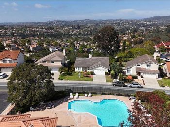 1633 Willowspring Dr. N.