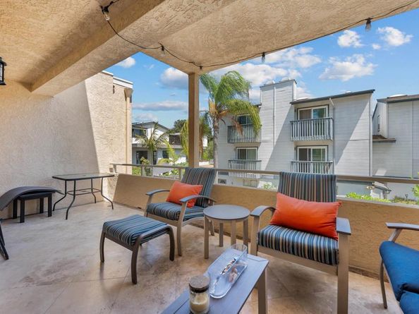 368 Hemlock Ave, Carlsbad CA 92008