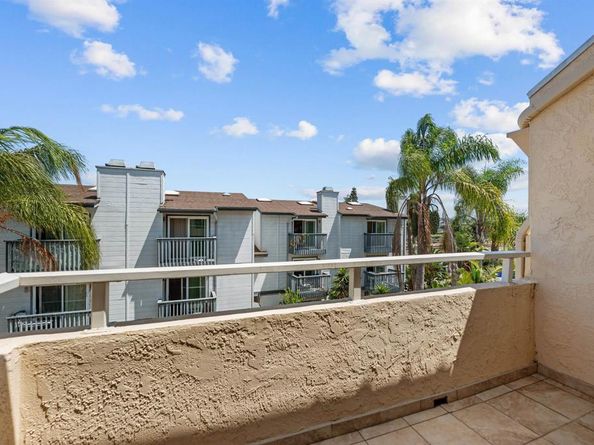 368 Hemlock Ave, Carlsbad CA 92008