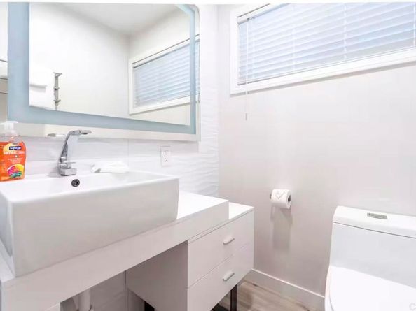 498 Neptune, Encinitas CA 92024