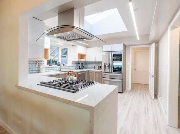 498 Neptune, Encinitas CA 92024