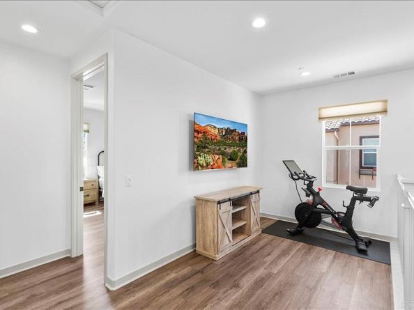 4158 Mission Tree Way, Oceanside CA 92057