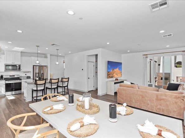 4158 Mission Tree Way, Oceanside CA 92057