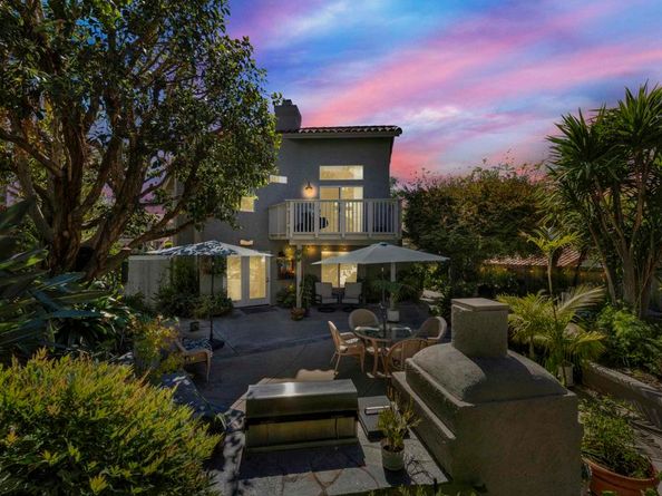 5071 Nighthawk Way, Oceanside CA 92056