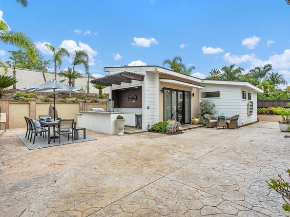 1738 Oriole Ct, Carlsbad CA 92011