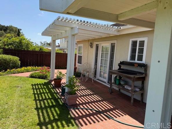 1633 Willowspring Drive North, Encinitas CA 92024