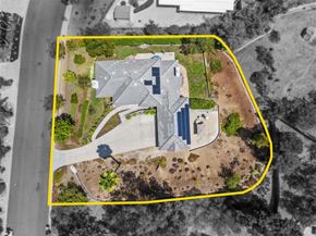 1957 Cresthaven Drive, Vista CA 92084