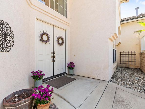 1957 Cresthaven Drive, Vista CA 92084