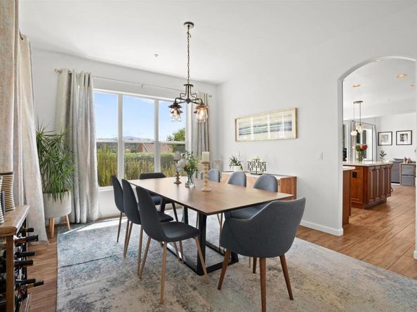 1957 Cresthaven Drive, Vista CA 92084