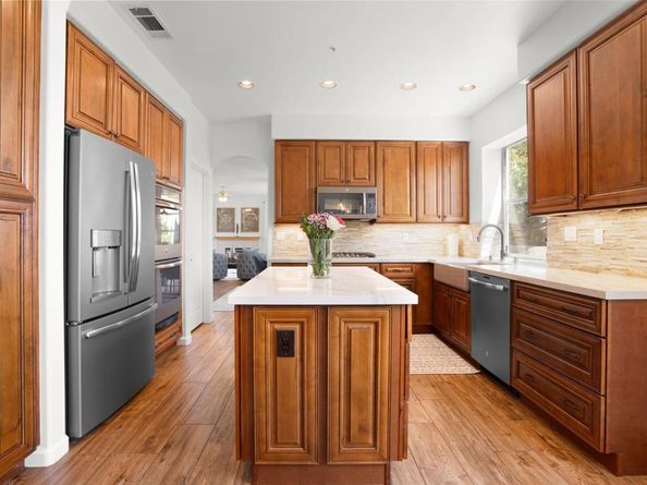 1957 Cresthaven Drive, Vista CA 92084