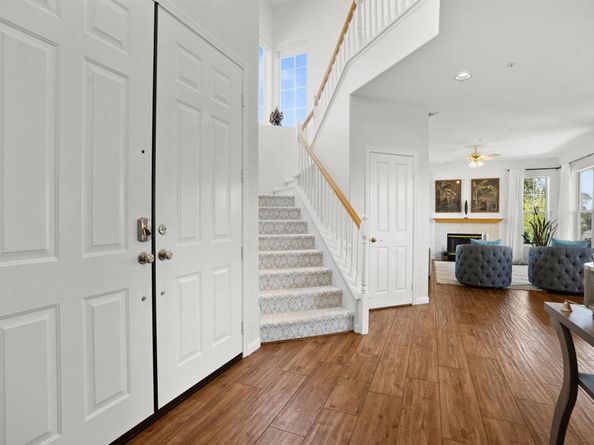 1957 Cresthaven Drive, Vista CA 92084