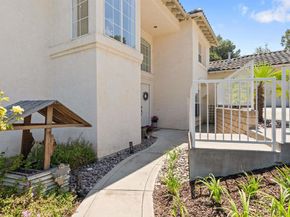 1957 Cresthaven Drive, Vista CA 92084