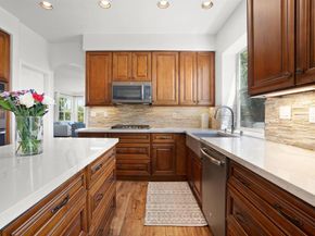 1957 Cresthaven Drive, Vista CA 92084
