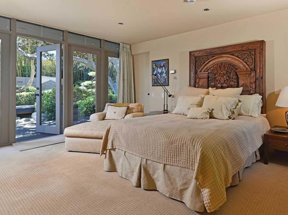 567 Gage Lane, San Diego CA 92106