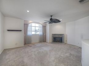 2183 Crest View Glen N, Escondido CA 92026