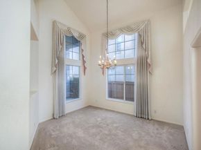 2183 Crest View Glen N, Escondido CA 92026