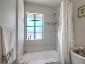 3045 Corte Trabuco, Carlsbad CA 92009