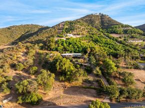 2870 N Twin Oaks Valley Road, San Marcos CA 92069