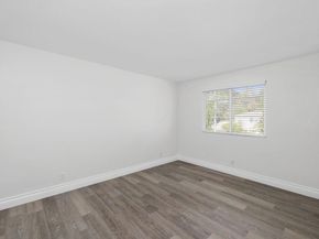 2891 Oakwood Creek Way, Escondido CA 92027