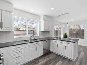 2891 Oakwood Creek Way, Escondido CA 92027