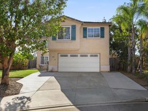 2891 Oakwood Creek Way, Escondido CA 92027
