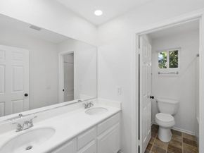 2891 Oakwood Creek Way, Escondido CA 92027