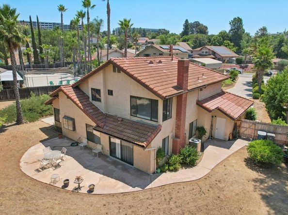 2432 Live Oak Road, Escondido CA 92029