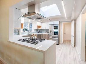 498 Neptune, Encinitas CA 92024