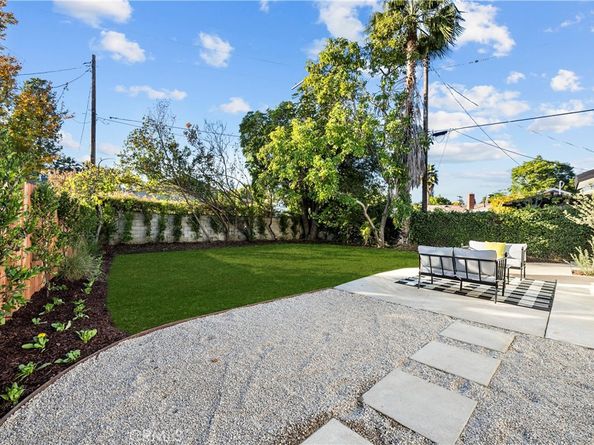 5833 Allott Avenue, Valley Glen CA 91401