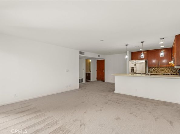 4702 Fulton Avenue 202, Sherman Oaks CA 91423