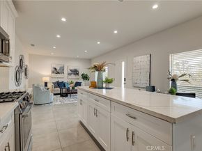 1364 S Ridgeley, Los Angeles CA 90019