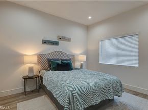 1364 S Ridgeley, Los Angeles CA 90019