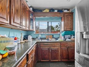 943 W 65th Street, Los Angeles CA 90044