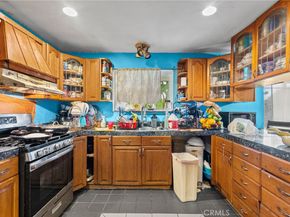 943 W 65th Street, Los Angeles CA 90044