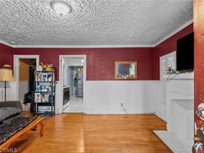 943 W 65th Street, Los Angeles CA 90044