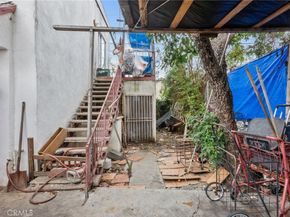 943 W 65th Street, Los Angeles CA 90044