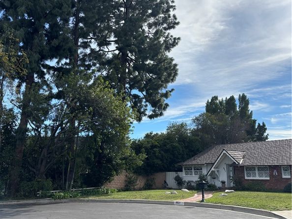 9827 Sylvia Avenue, Northridge CA 91324