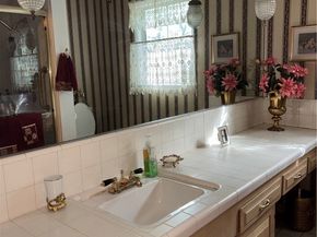 9827 Sylvia Avenue, Northridge CA 91324