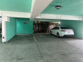 4727 Oakwood Avenue, Los Angeles CA 90004