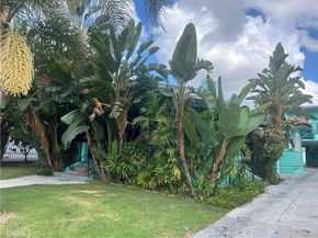 4727 Oakwood Avenue, Los Angeles CA 90004