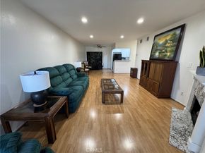 12720 Burbank 221, Valley Village CA 91607