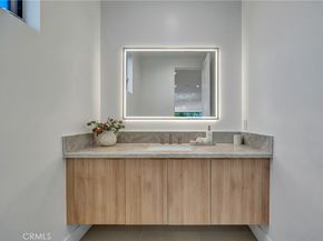 4825 Forman Avenue, North Hollywood CA 91601